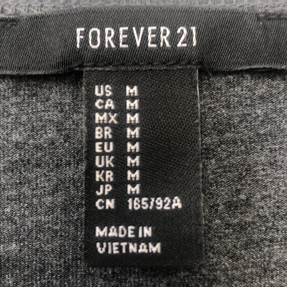 Forever 21 - Picture 3 of 3